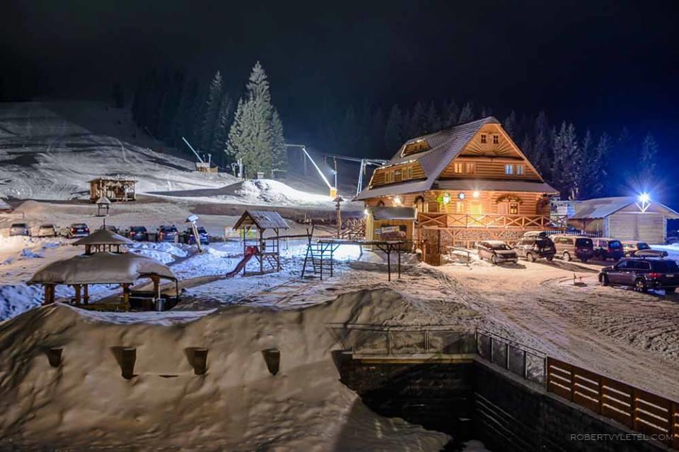 Koliba u Kuba a rekreačné domy Hrustin Extérieur photo