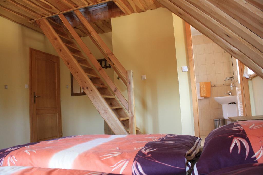 Koliba u Kuba a rekreačné domy Hrustin Chambre photo