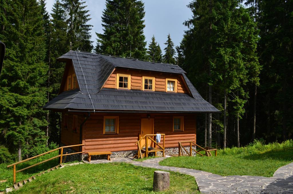 Koliba u Kuba a rekreačné domy Hrustin Extérieur photo